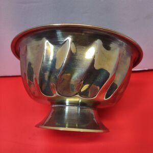 Vintage Brass Flower Pot Small Metal Planter w Swirled Design Floral Arrangement